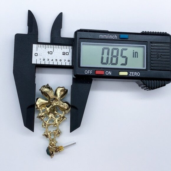 Vintage Green Crystal Floral Dangling Earrings - Picture 6 of 7